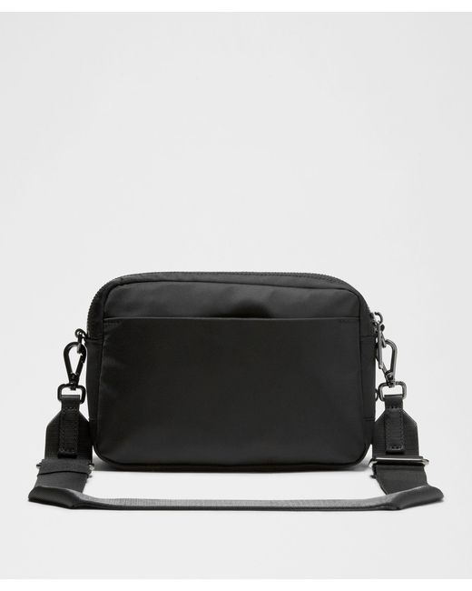 【ルルレモン】 クロスボディバッグ ラージ Everywhere 3L MH Everywhere Crossbody 3L Large *Metal Hardware | Men's Bags