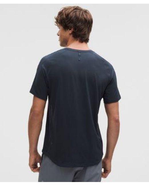 lululemon athletica Blue – License To Train Short-Sleeve Shirt – – Size Large for men