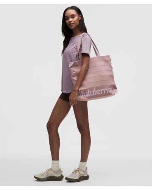 lululemon athletica Pink – Fold It Hold It Tote Bag 22L –