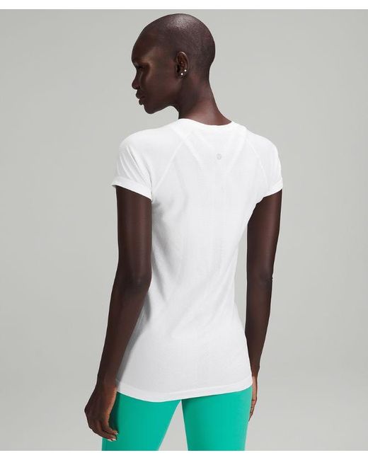 lululemon athletica White – Swiftly Tech Short-Sleeve Shirt 2.0 – –