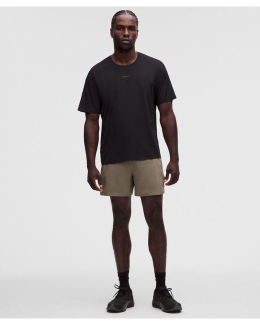 lululemon athletica Black – Pace Breaker Lined Shorts – 5" – Size Large for men