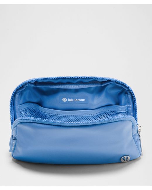 lululemon athletica Blue – Everywhere Belt Bag 1L –