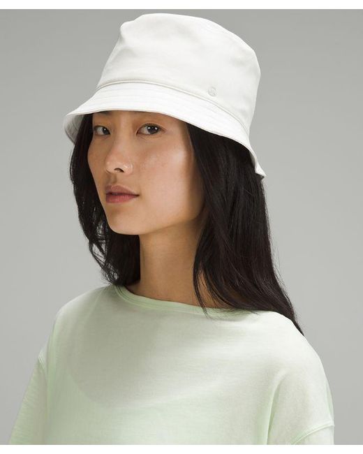 lululemon athletica White – Both Ways Reversible Bucket Hat – –