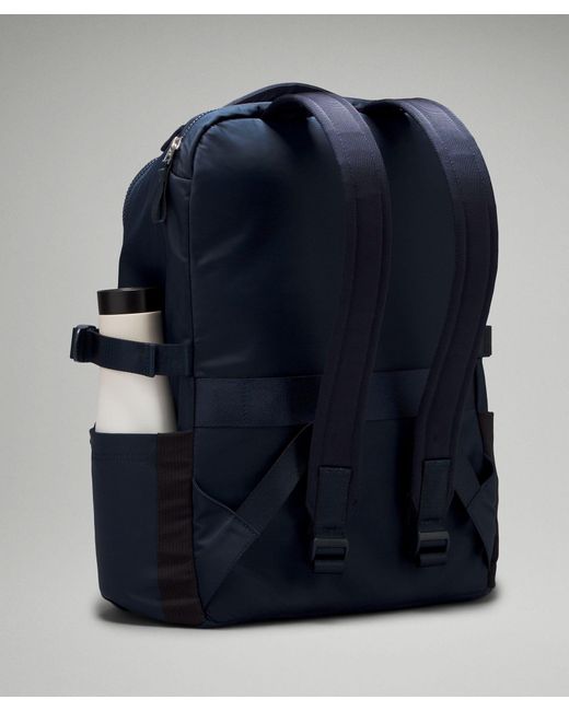 lululemon – New Crew Backpack 22L – in Blue | Lyst display picture 3