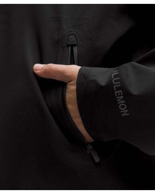 lululemon athletica Black – Lightweight Waterproof Running Jacket – – Size 6