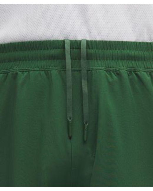 lululemon athletica Green – Pace Breaker Linerless Shorts – 7" – – Size Large for men
