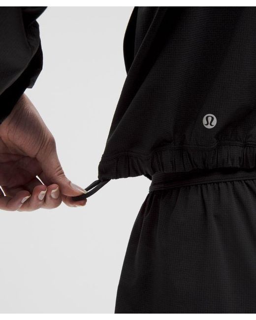 lululemon athletica Black Mile Maker Run Crew Graphic Cinch-Hem Jacket