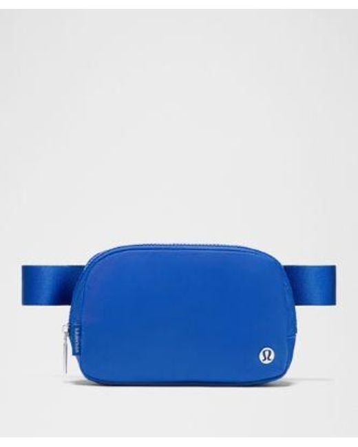 lululemon athletica Blue – Everywhere Belt Bag 1L – /Neon