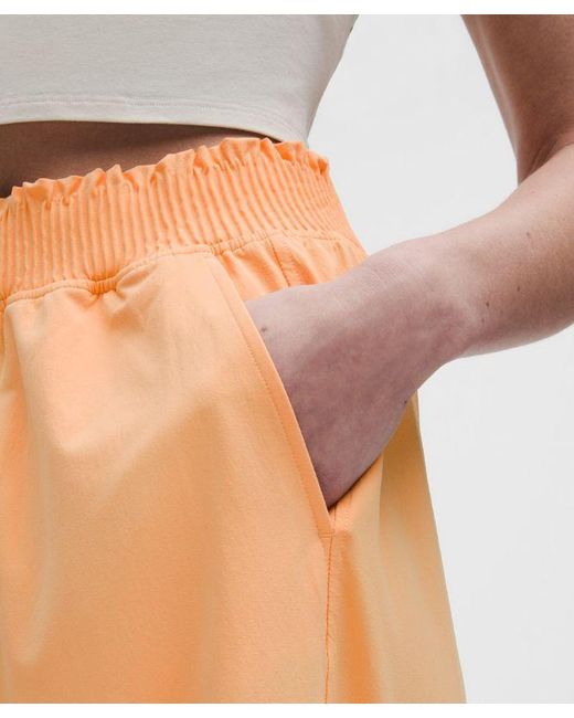 lululemon athletica Orange – Stretch Woven Ruffle-Waist Wide-Leg Cropped Pants – – Size Large