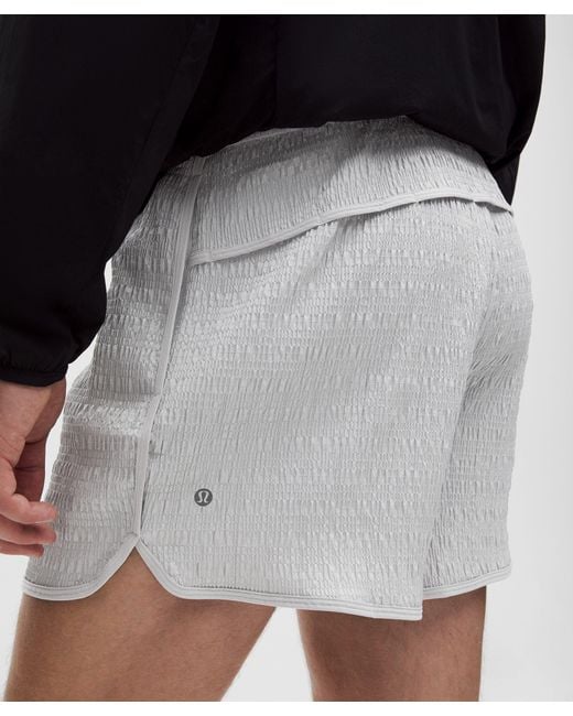 lululemon athletica Black – Mile Maker Reflective Linerless Shorts – 6" – – Size Large for men