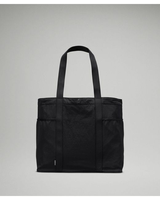 lululemon athletica Daily Multi-pocket Tote Bag 20l - Color Black