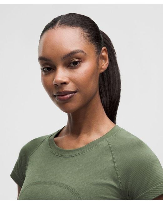 lululemon athletica Green – Swiftly Tech Short-Sleeve Shirt 2.4 Waist Length – – Size 4