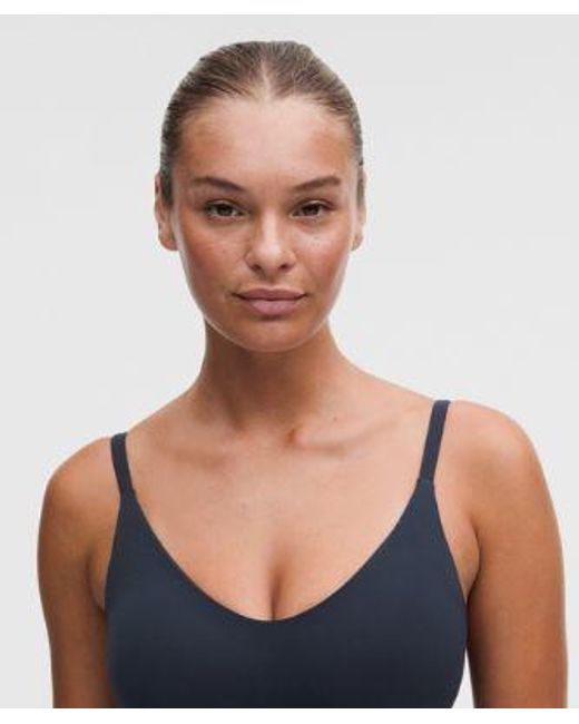 lululemon athletica Blue Focuser Scoop-Neck Bra Nulu