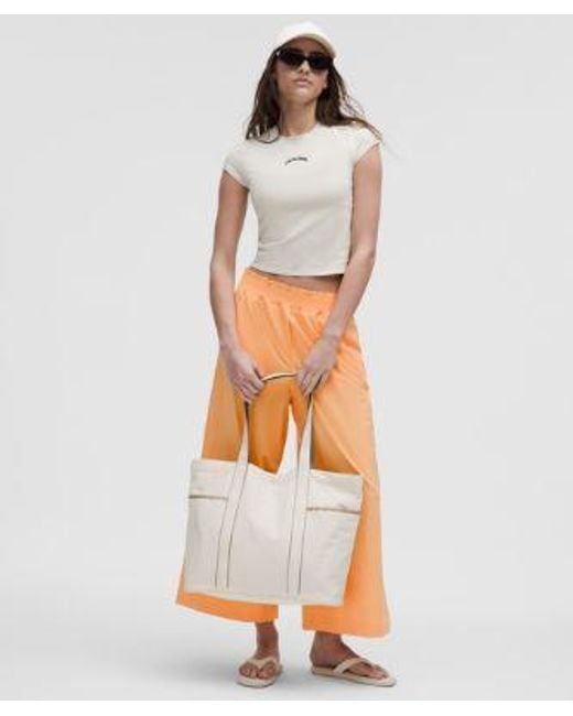 lululemon athletica Orange – Stretch Woven Ruffle-Waist Wide-Leg Cropped Pants – – Size Large