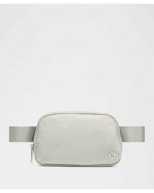 lululemon athletica Gray – Everywhere Belt Bag 1L –