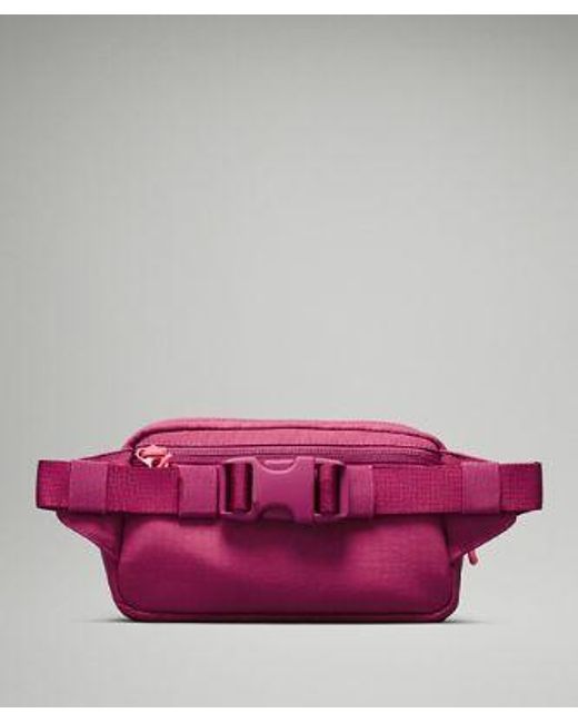 lululemon athletica Purple – Everywhere Belt Bag Mini –