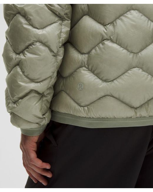 lululemon athletica Gray – Featherweight 900-Down-Fill Quilted Hooded Jacket – /Pastel – Size Large for men