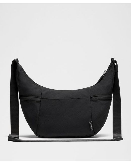 lululemon athletica Black – Small Slouchy Sling Bag 3L –