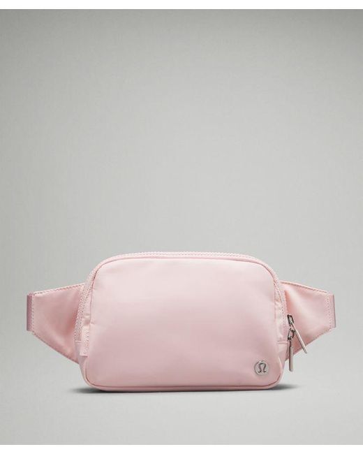 lululemon athletica Pink – Everywhere Belt Bag Large 2L –