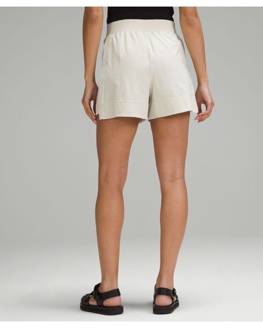 lululemon athletica Stretch Woven Relaxed-fit High-rise Shorts - 4" - Color White - Size Xl