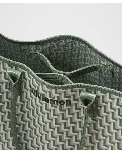 lululemon Classic Knit Tote Bag 18L in Gray | Lyst