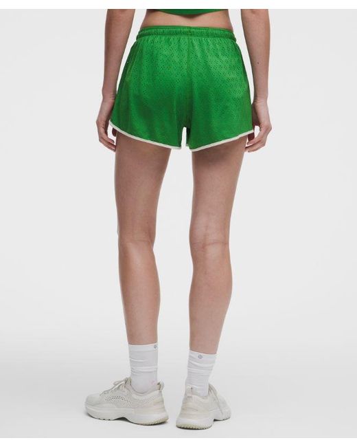 lululemon athletica Green – Swiftly Mid-Rise Shorts – 3" – – Size 4