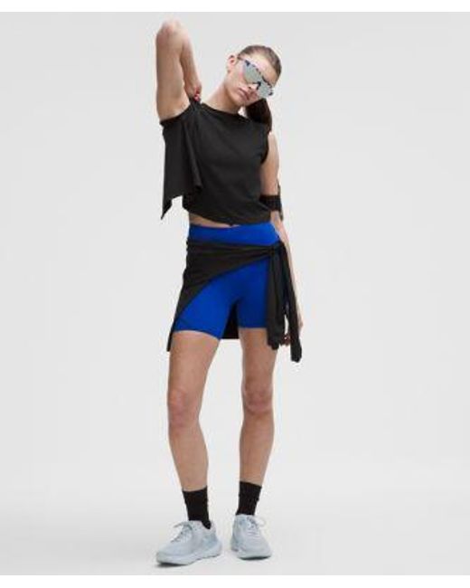 lululemon athletica Black – Pace Crush Cross-Back Graphic T-Shirt – –