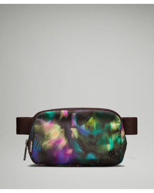 Lululemon camo belt bag hotsell