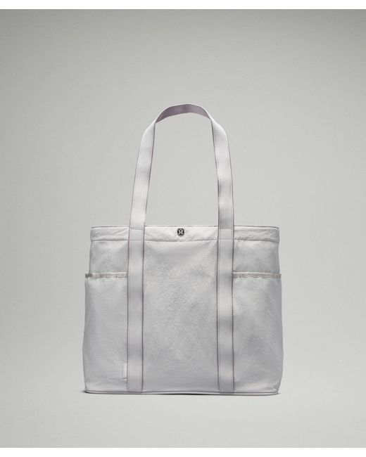 lululemon athletica Gray Daily Multi-pocket Tote Bag 20l - Color Silver/grey