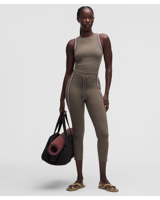 lululemon athletica Brown – Groove High-Neck Tank Top Stripe Trim – Color Burgundy/ – Size 4