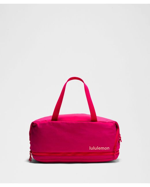 lululemon 3-In-1 Gym Duffle Bag 30L in Pink | Lyst lululemon 3-In-1 Gym Duffle Bag 30L in Pink | Lyst