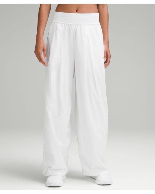 lululemon athletica White – Lightweight Tennis Mid-Rise Track Pants Full Length – –