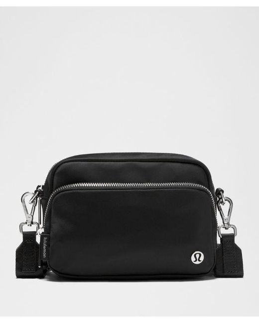 lululemon athletica Black – Everywhere Crossbody Bag 2L Metal Hardware –