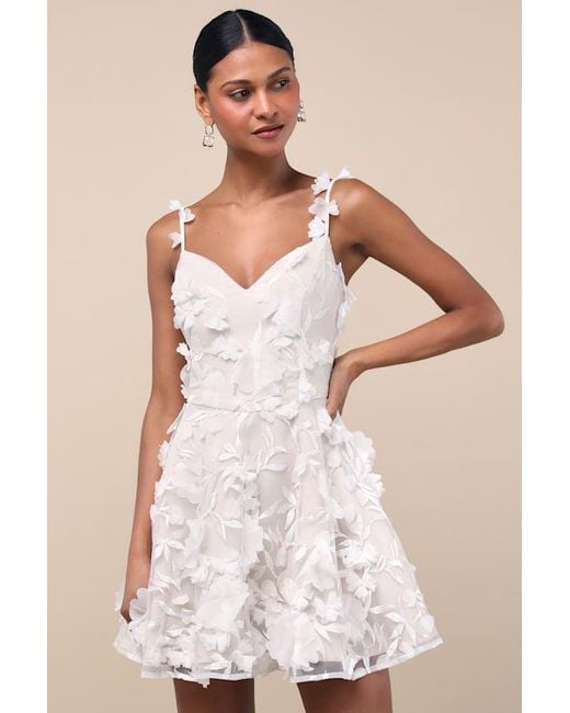 Elliatt Natural Flaviana And 3D Floral Embroidered Mini Dress