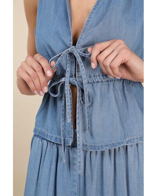 Lulus Blue Maldwyn Chambray Sleeveless Tie-Front Top