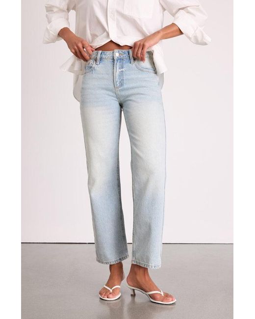 Lulus Blue Teague Light Wash Mid-Rise Straight Leg Jeans
