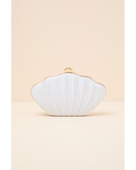 Lulus Natural Divan Pleated Satin Seashell Clutch