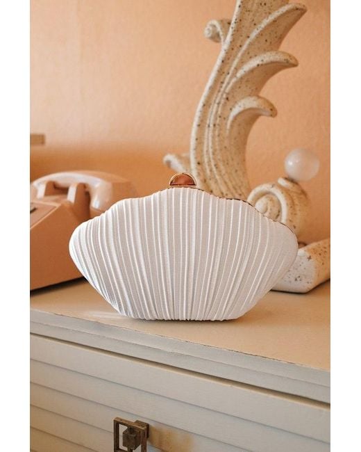 Lulus Natural Divan Pleated Satin Seashell Clutch