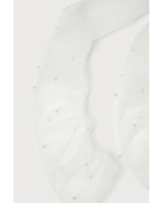 Lulus Natural Simple Poise Mesh Pearl Fingerless Gloves