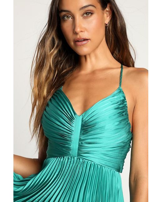 Lulus Green Dreaming