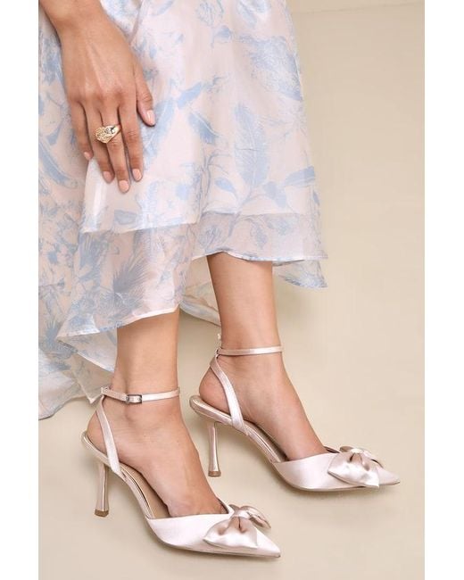 Pointed pumps with ankle strap hot sale
