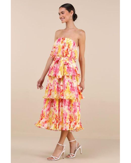 Lulus Pink Nessa And Abstract Plisse Tiered Midi Dress