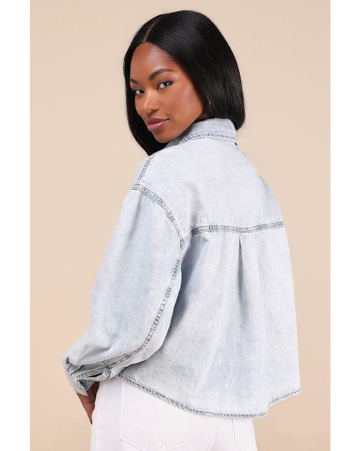 Daze Denim Blue The Editor Light Wash Cropped Button-Up Top