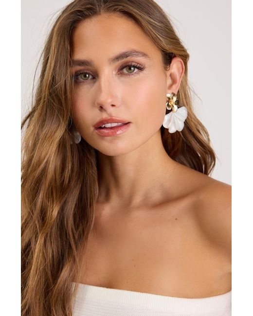 Lulus Brown Sheena Flower Statement Earrings