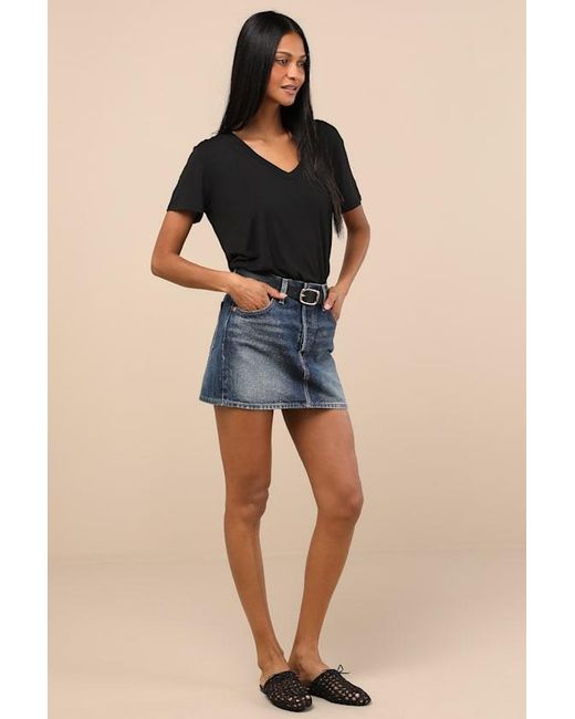 Lulus Black Adyn V-Neck Short Sleeve Tee