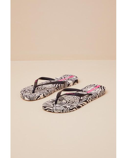 Ipanema Pink Animal Print Vi Fem Flip Flops