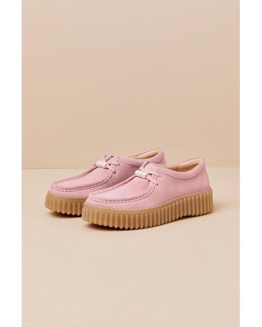 Clarks Torhill Bee Suede Leather Flatform Lace-Up Loafers in Pink
