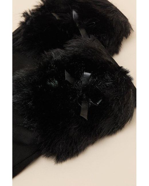 Lulus Black Jancy Faux Fur Gloves