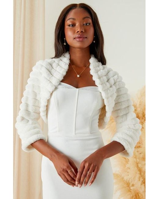 Lulus White Dreamy Glam Cropped Faux Fur Shrug Jacket