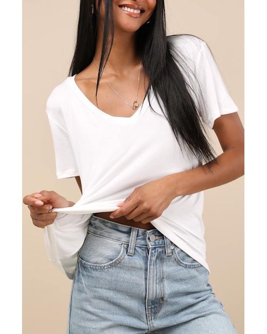 Lulus White Adyn V-Neck Short Sleeve Tee